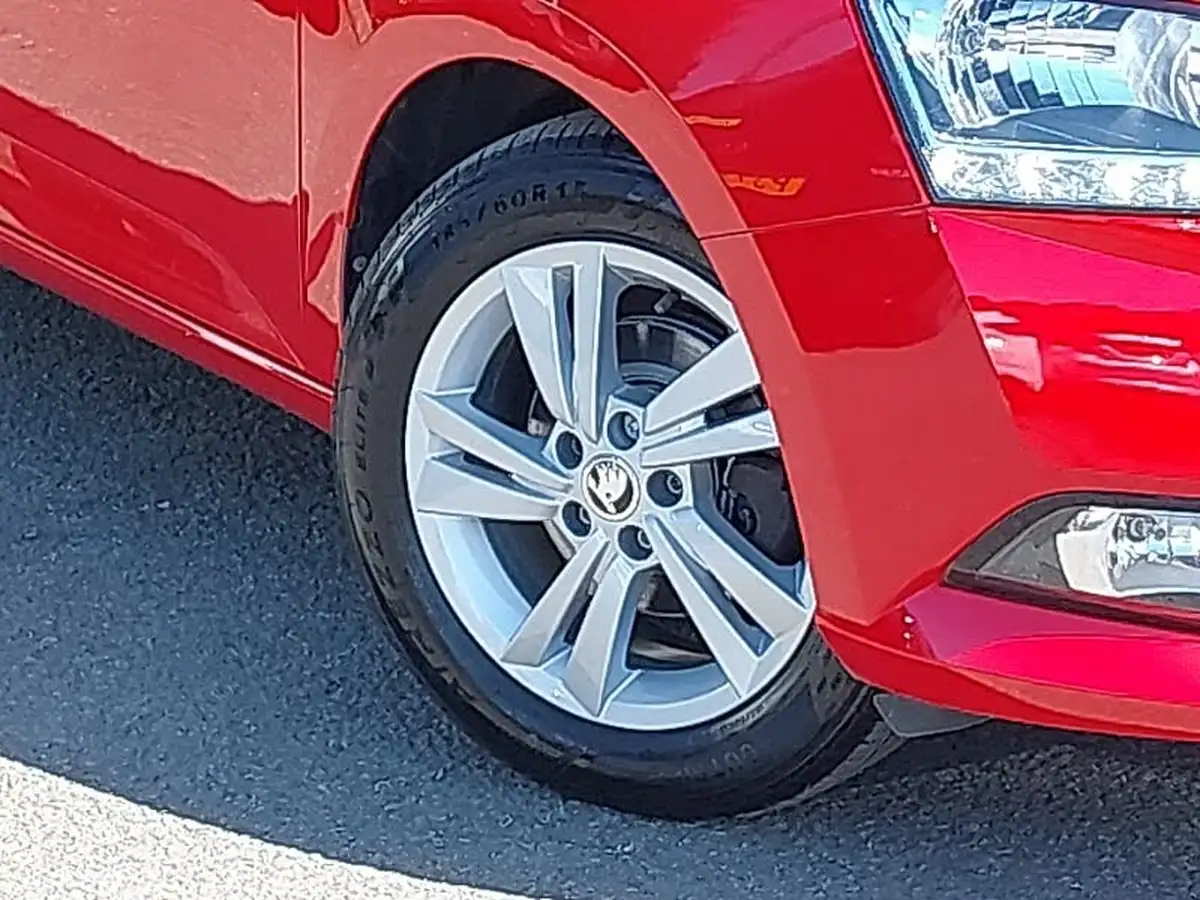 2019-skoda-fabia-10-mpi-se-75ps-ss-hatchback-big-8