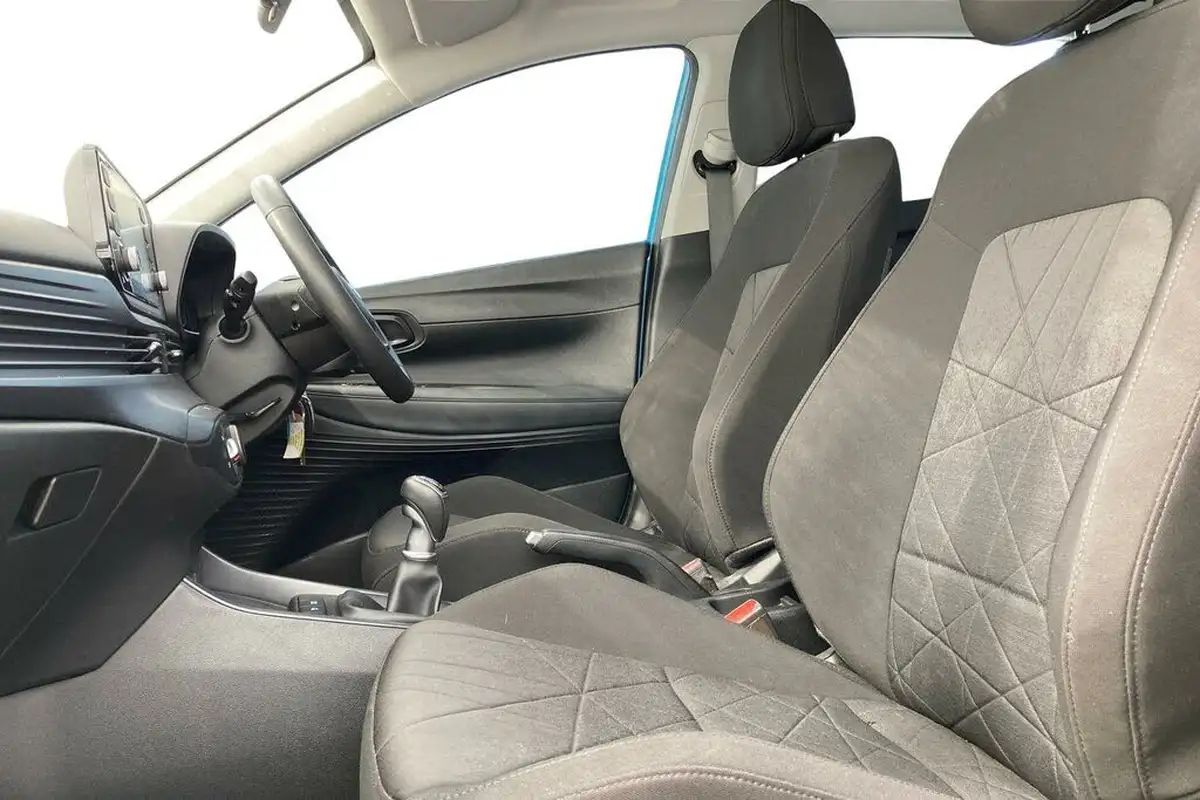 2022-hyundai-bayon-10-t-gdi-se-connect-big-8