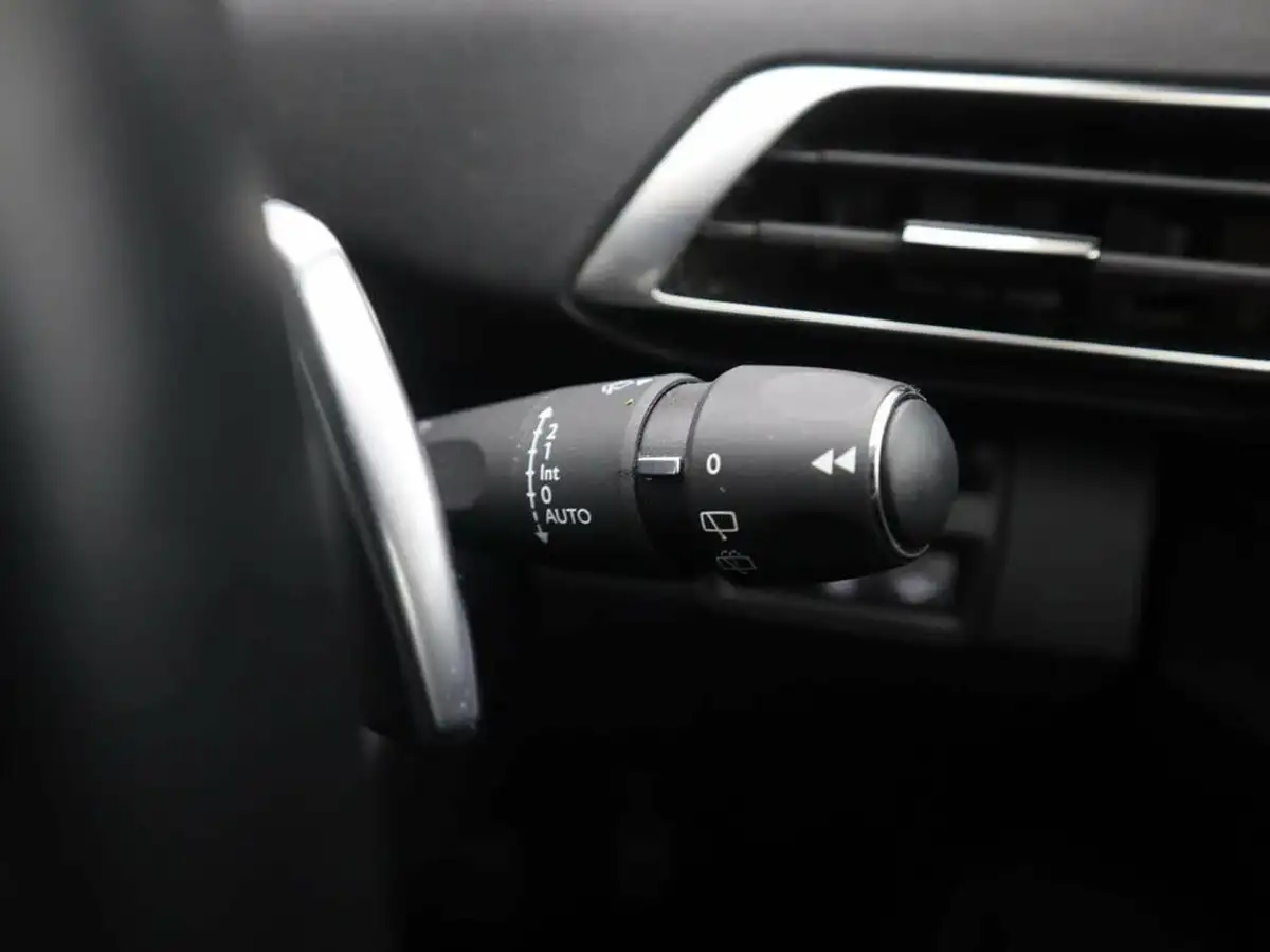 2021-peugeot-3008-suv-16-puretech-allure-premium-225bhp-hybrid-big-38