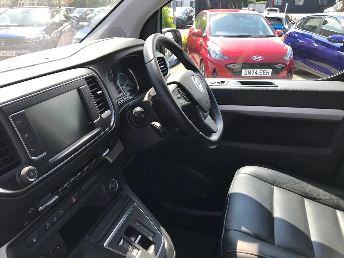 2023-vauxhall-vivaro-life-e-ultimate-l-big-4
