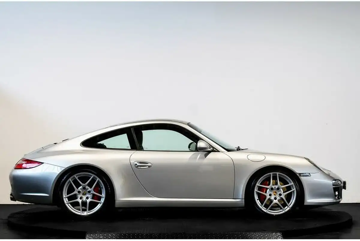 2009-porsche-911-big-2