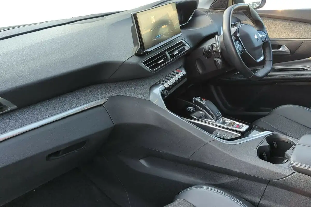 2022-peugeot-3008-suv-15-bluehdi-allure-premium-eat8-big-14