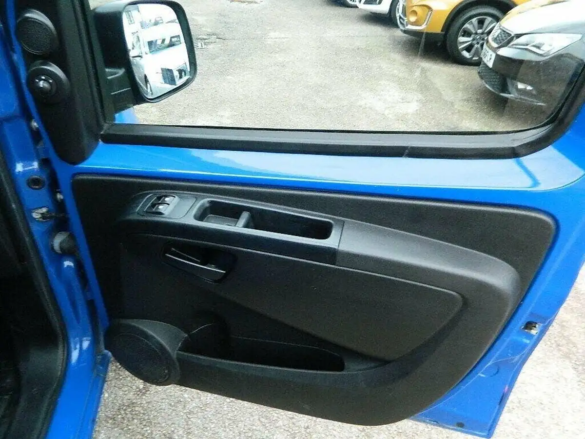 2015-fiat-fiorino-13jtd-cargo-sx-big-15