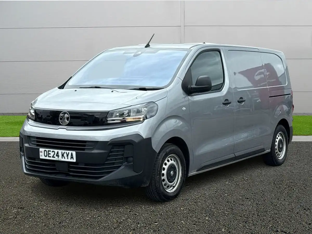 2024-vauxhall-vivaro-15td-prime-big-2