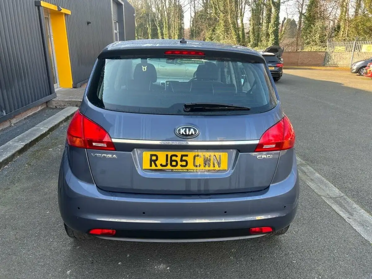 2015-kia-venga-14crdi-2-big-6