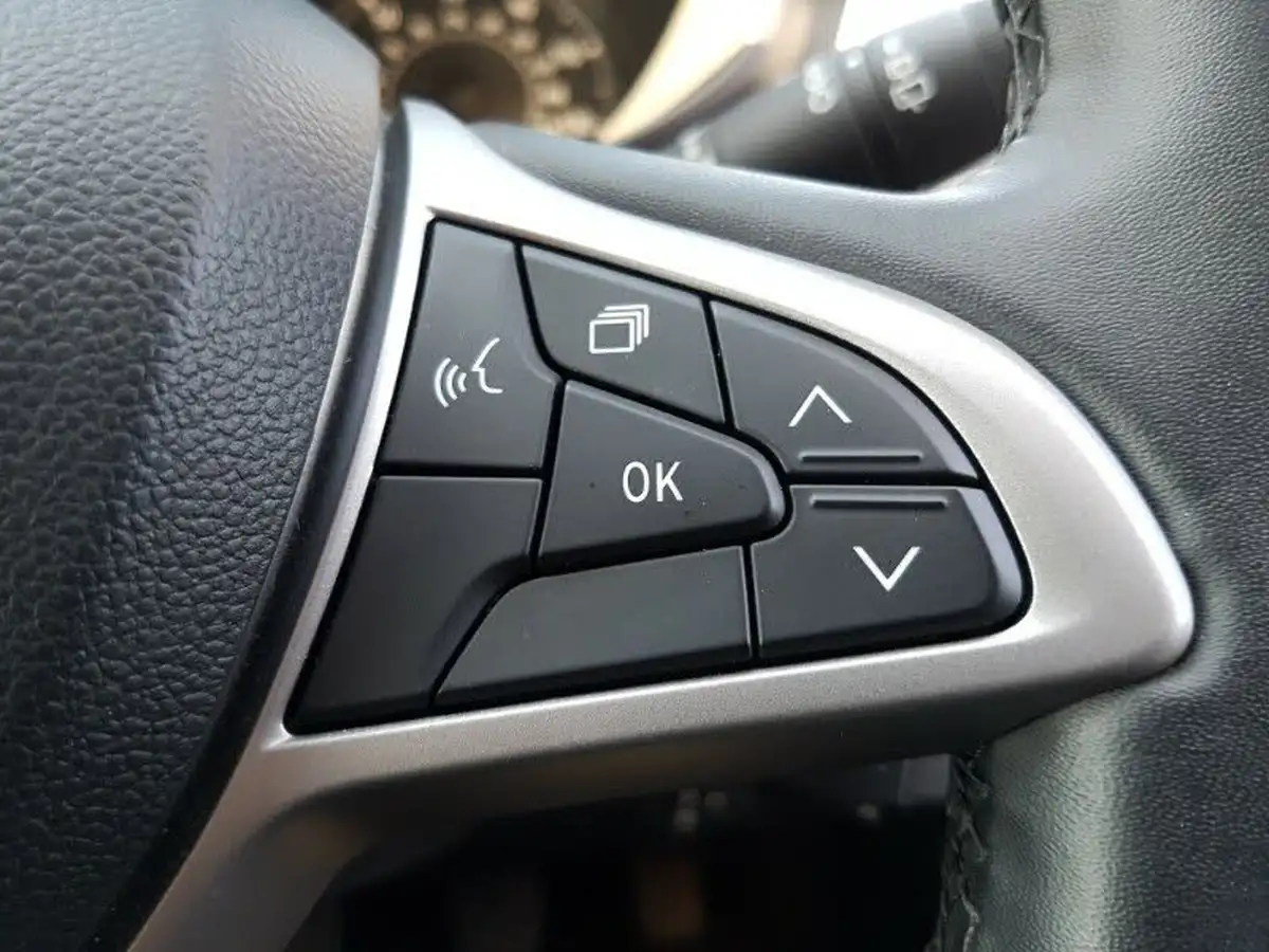 2024-dacia-sandero-stepway-10-tce-extreme-90bhp-big-13