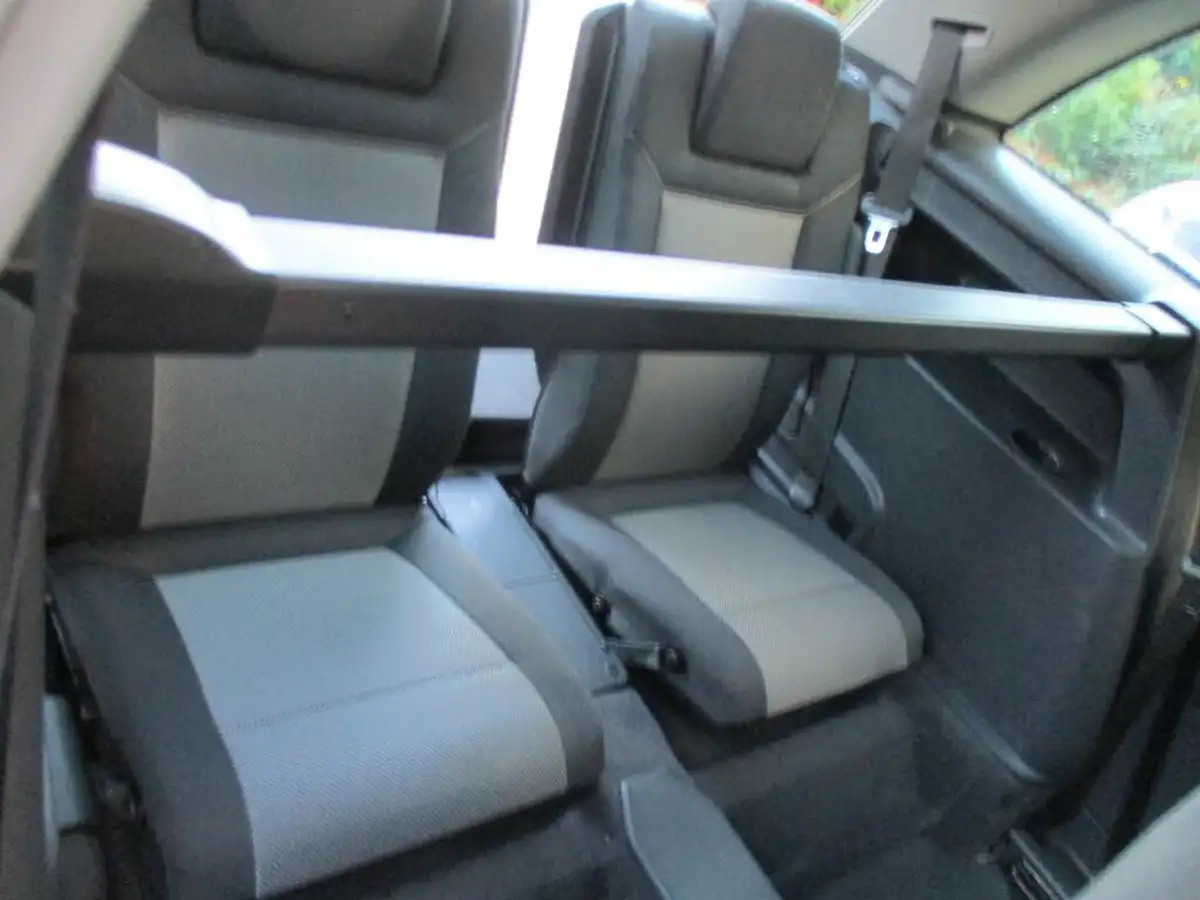 2013-vauxhall-zafira-16-exclusiv-big-18