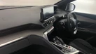 2022-peugeot-5008-suv-16-puretech-gt-small-1