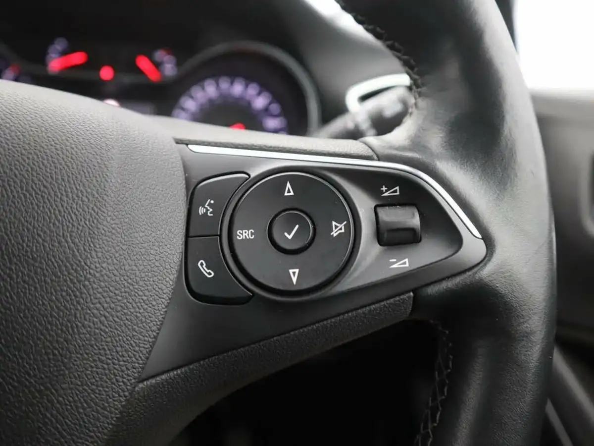 2022-vauxhall-crossland-15-ultimate-110ps-big-34