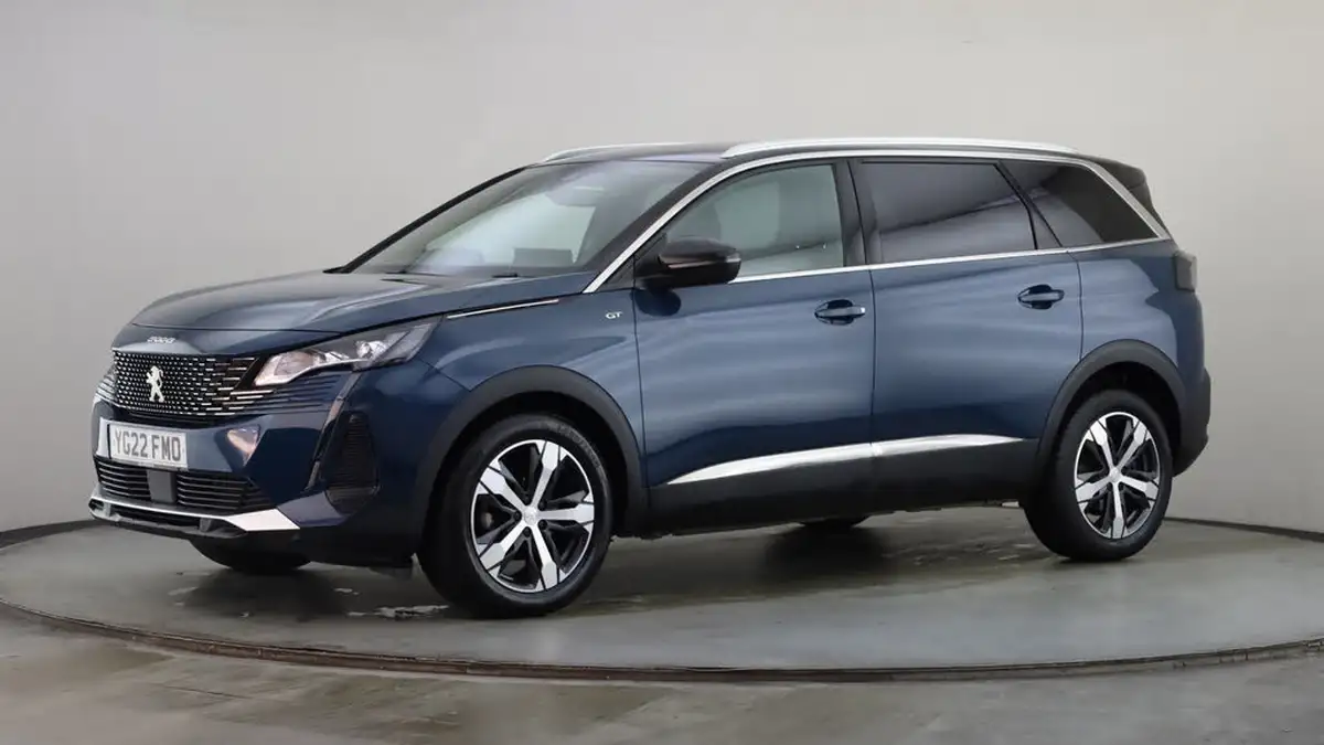 2022-peugeot-5008-suv-16-puretech-gt-big-14