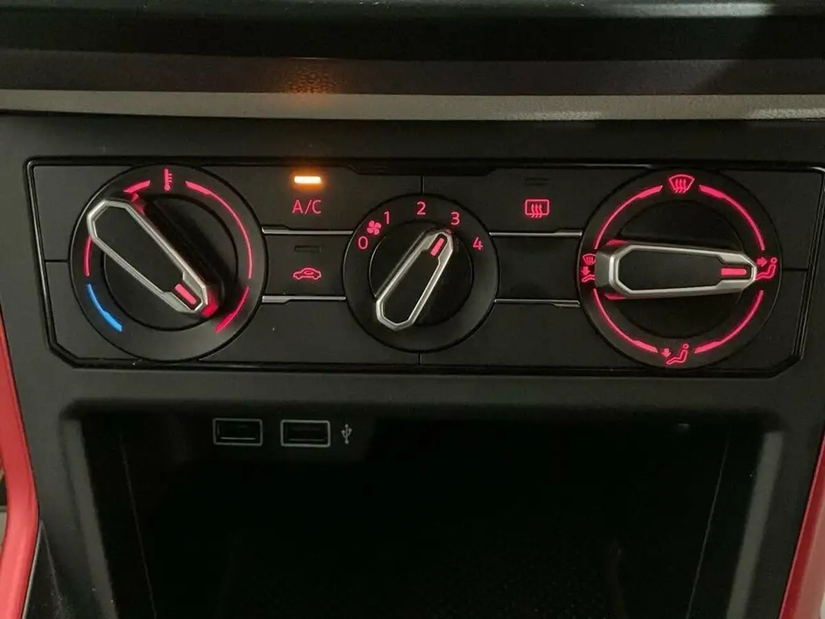 2018-volkswagen-polo-10-tsi-beats-big-48