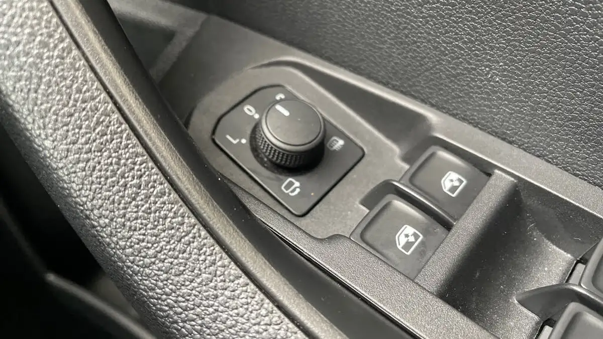 2021-skoda-karoq-15-tsi-se-l-dsg-big-29