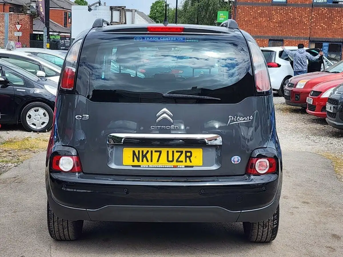 2017-citroen-c3-picasso-16bluehdi-platinum-big-35