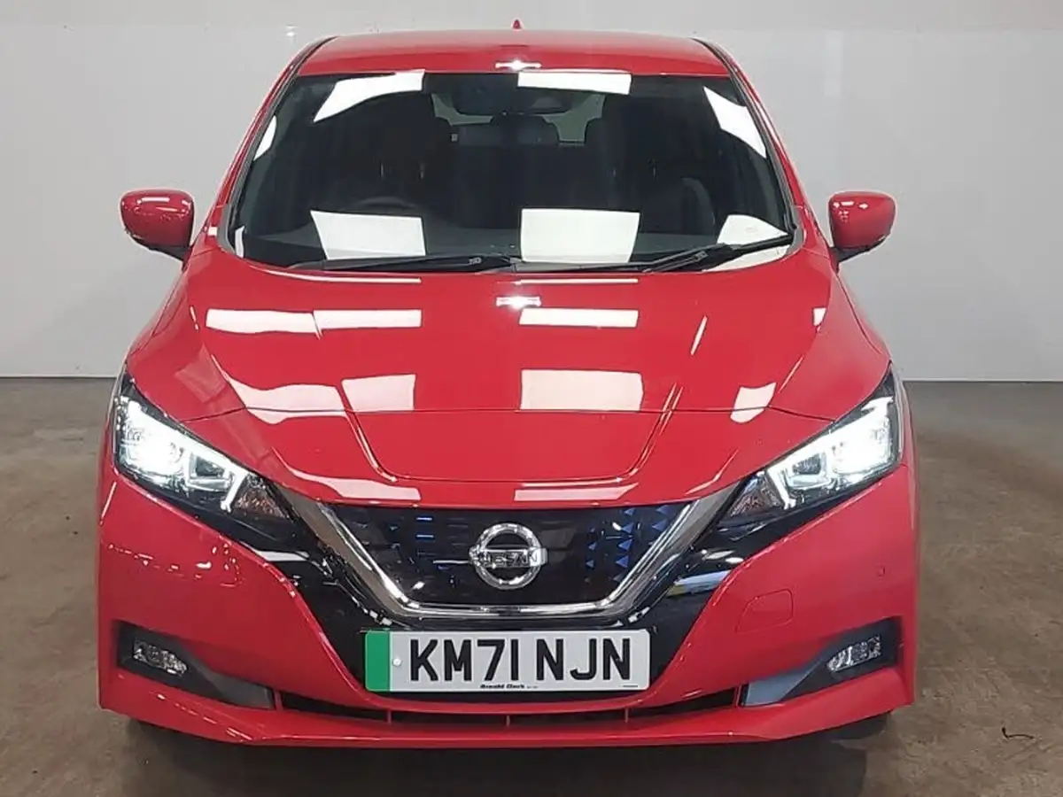 2021-nissan-leaf-e-tekna-big-18
