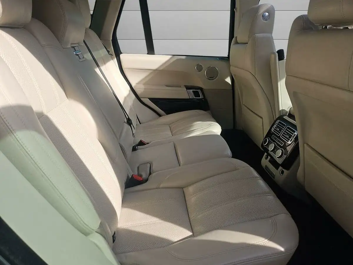 2014-land-rover-range-rover-30tdv6-vogue-big-27