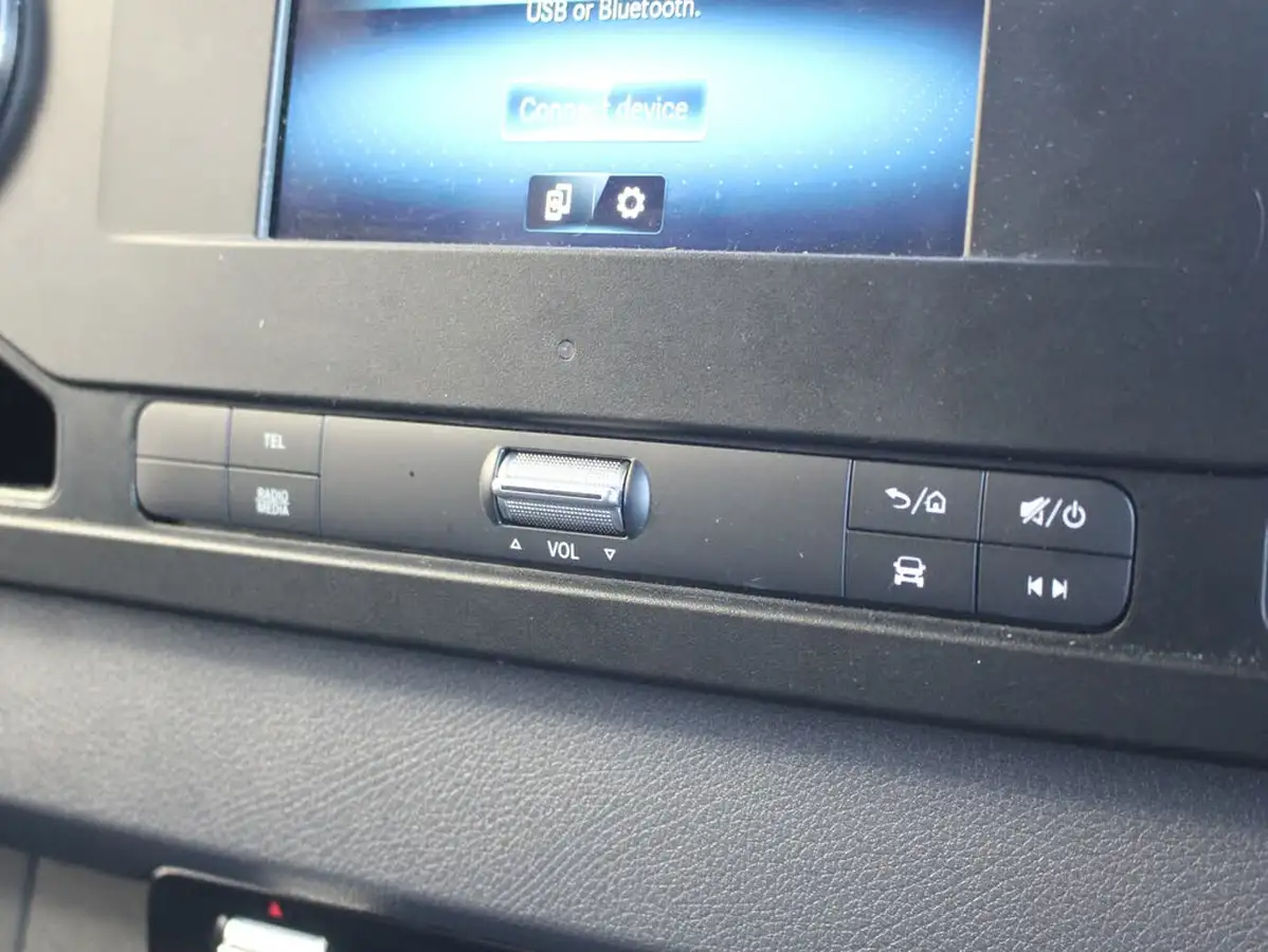 2024-mercedes-benz-sprinter-20cdi-315-l2h1-premium-big-22