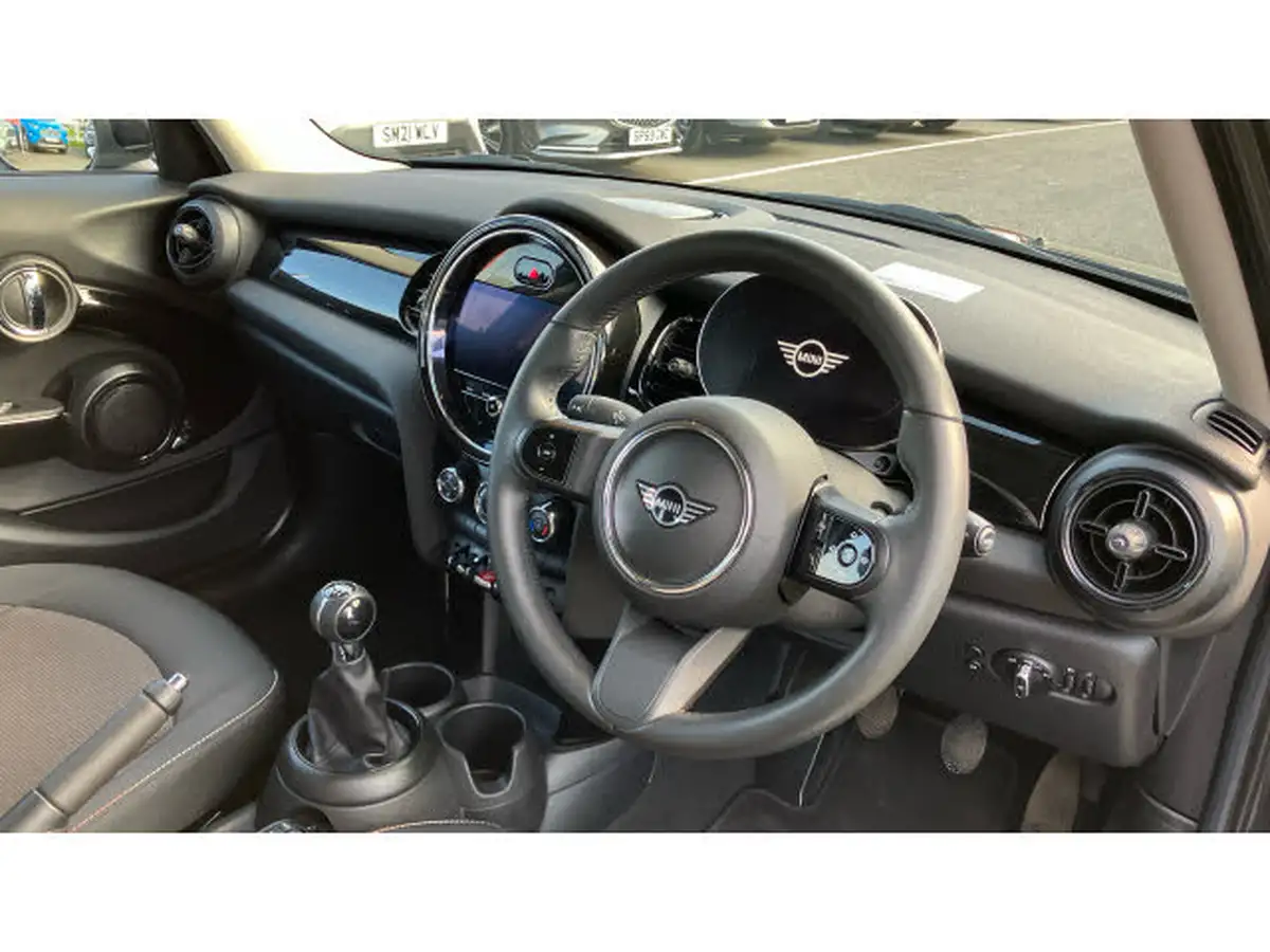 2021-mini-cooper-15-cooper-classic-hatchback-5d-big-10