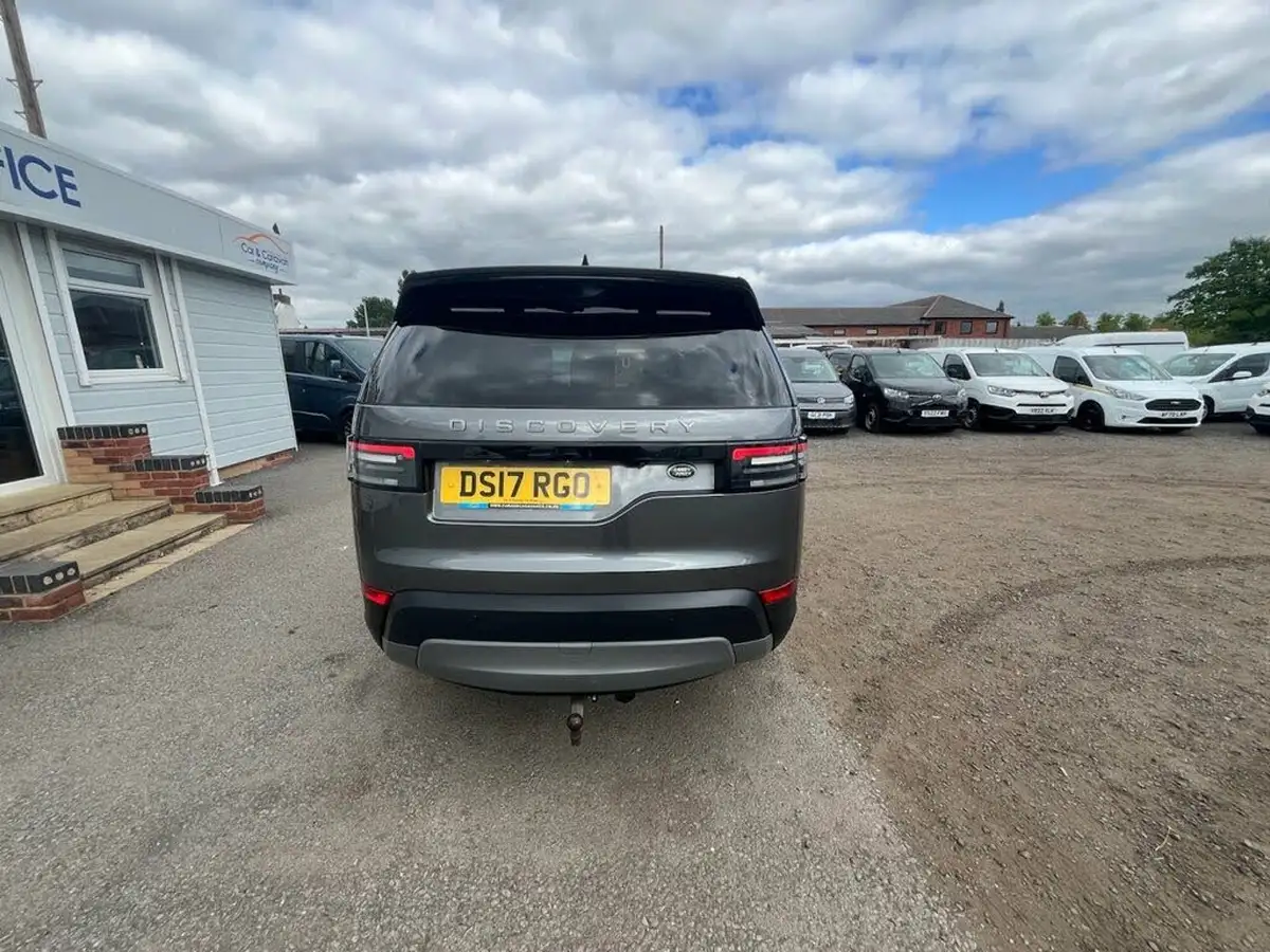 2017-land-rover-discovery-30td6-se-259ps-awd-station-wagon-5d-auto-big-6