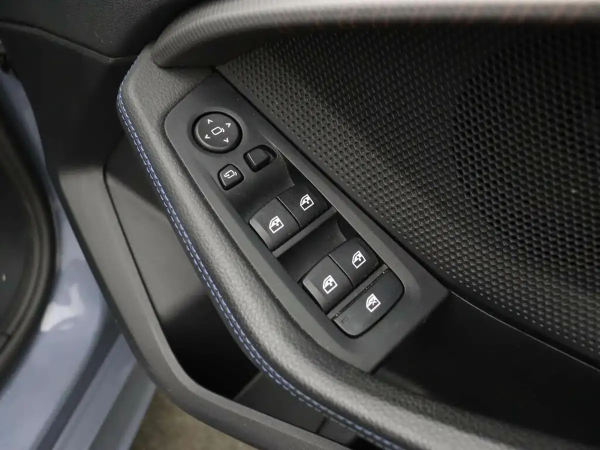 2022-bmw-1-series-15-118i-m-sport-lcp-big-27