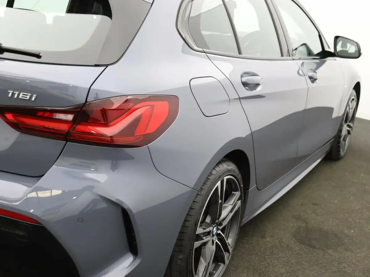 2022-bmw-1-series-15-118i-m-sport-lcp-big-51