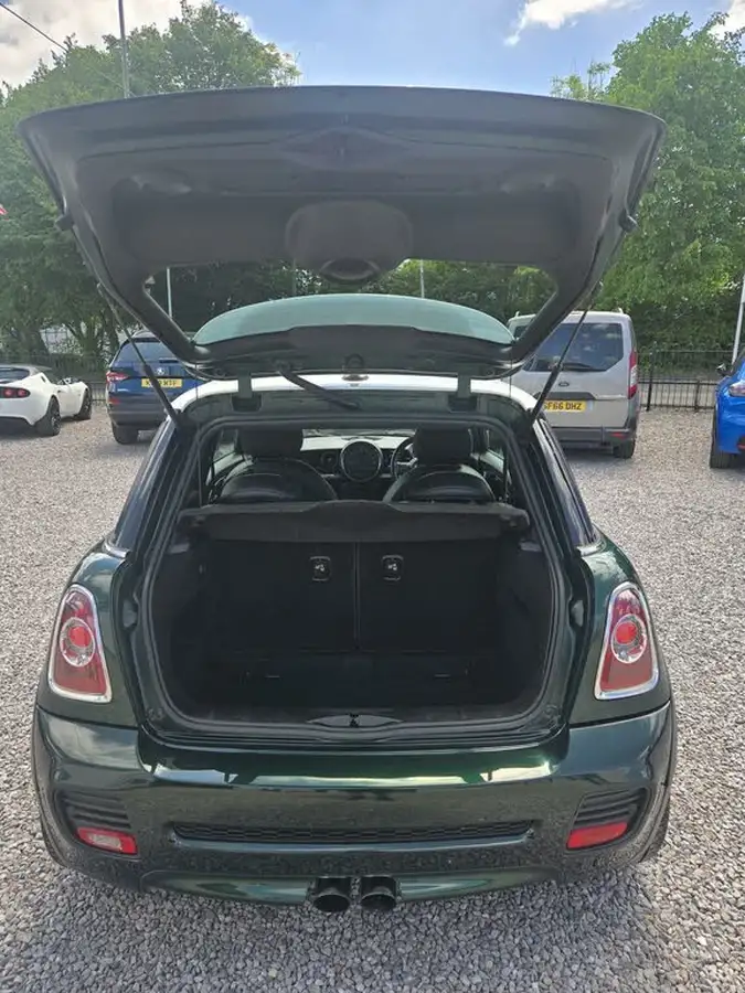 2012-mini-cooper-16-john-cooper-works-hatchback-3d-big-6