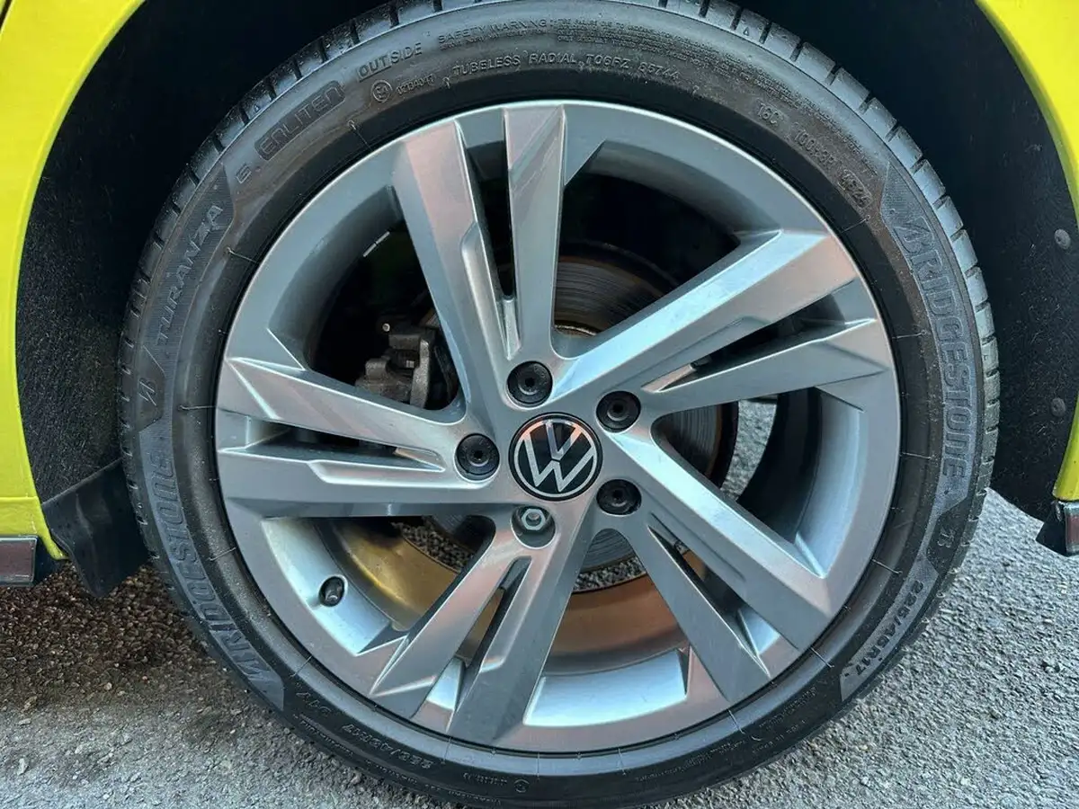 2022-volkswagen-golf-15-etsi-r-line-150ps-hatchback-big-26