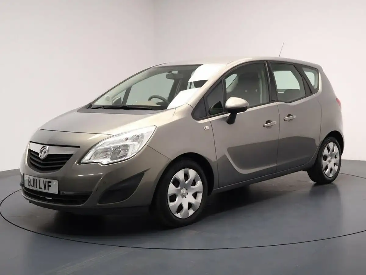 2011-vauxhall-meriva-17td-exclusiv-130ps-ac-big-4