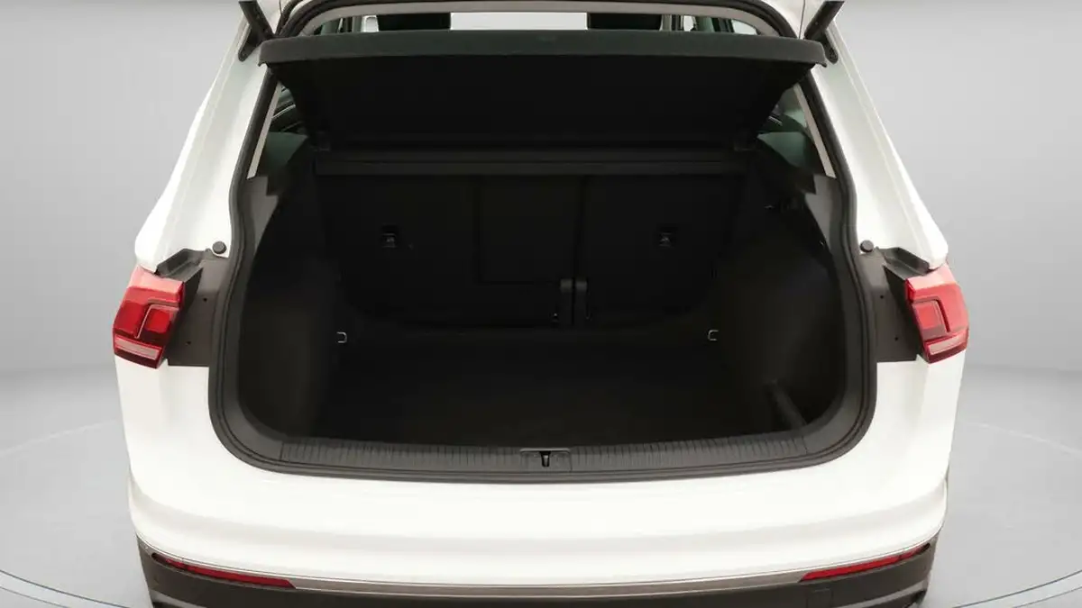 2022-volkswagen-tiguan-15-tsi-active-130ps-big-17