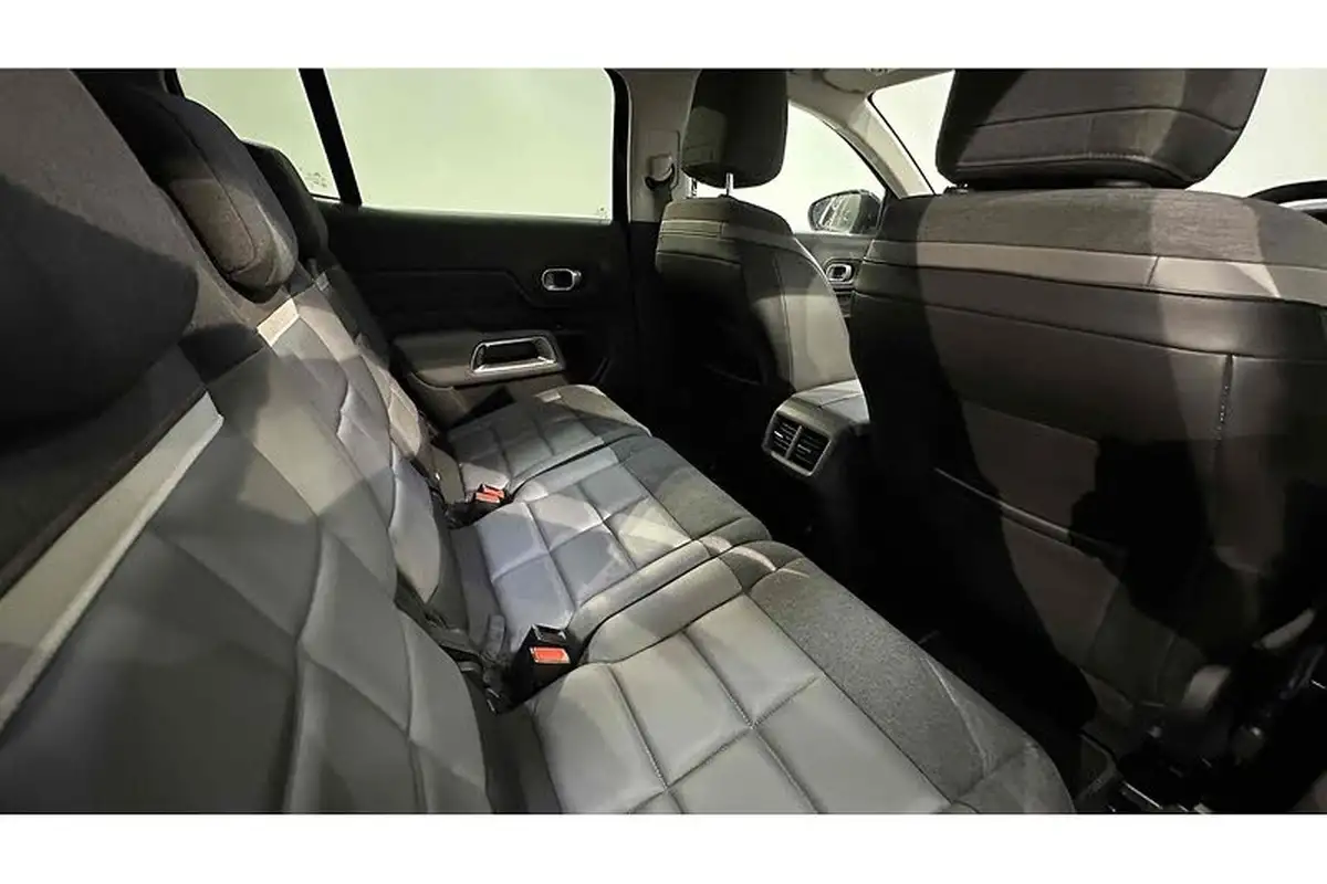 2022-citroen-c5-aircross-16-puretech-shine-plus-5d-big-21