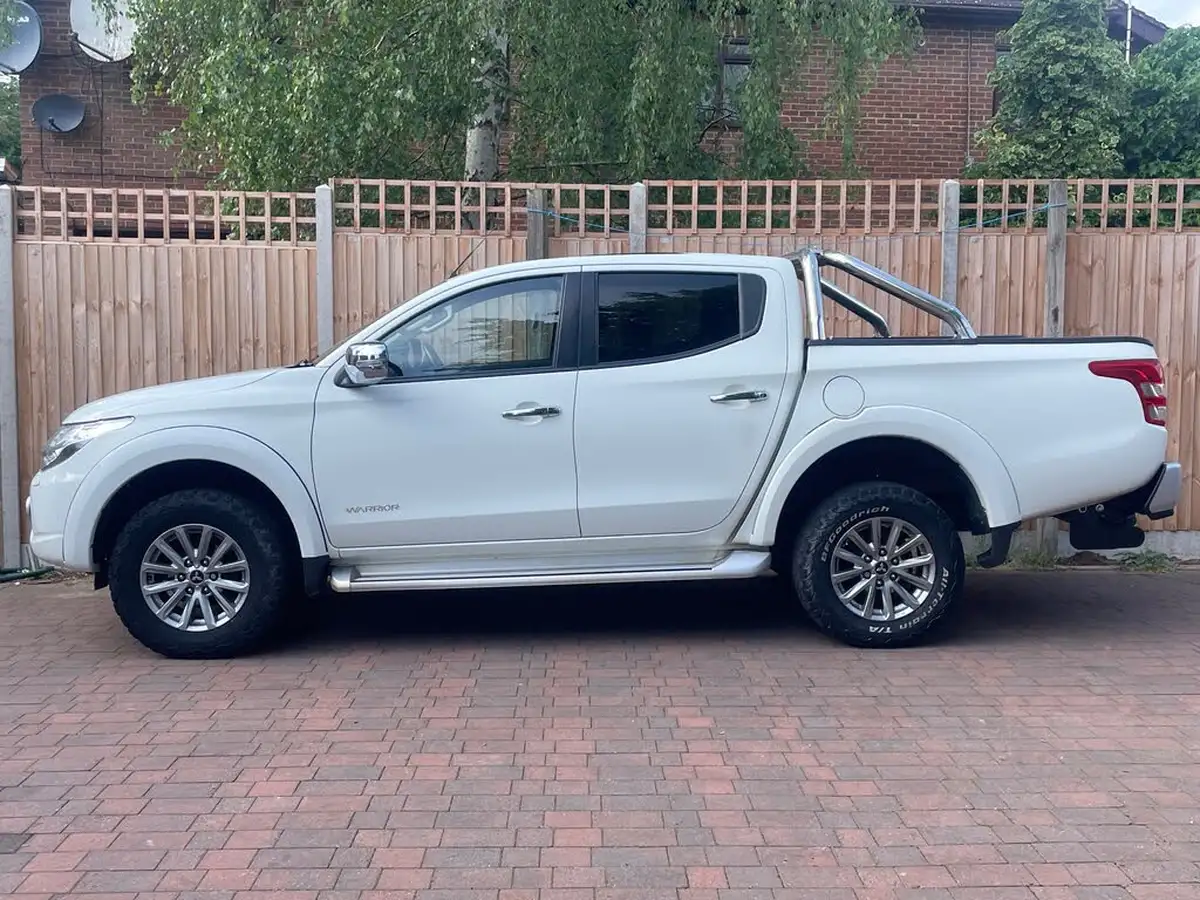 2017-mitsubishi-l200-24di-d-warrior-178bhp-eu6-big-8
