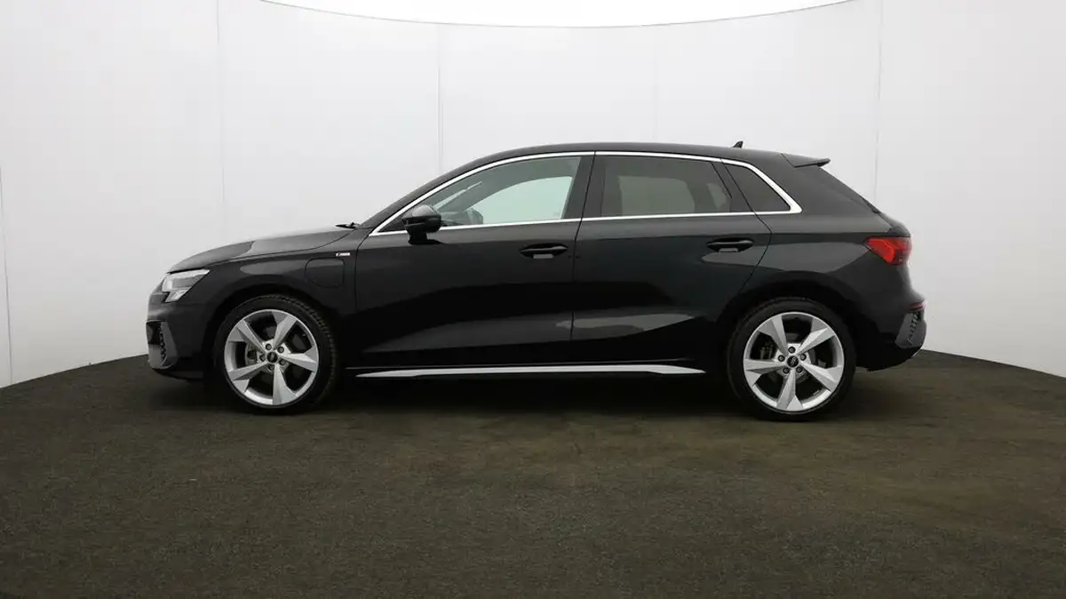 2021-audi-a3-14-40-tfsi-e-s-line-big-67