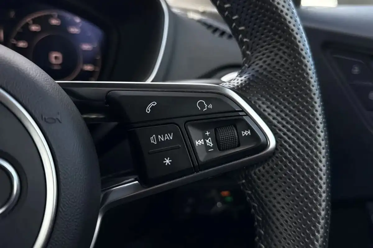 2022-audi-tt-coupe-20-40-tfsi-black-edition-big-32