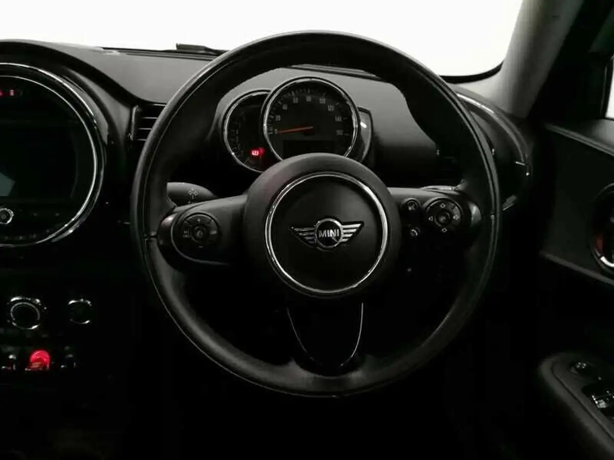 2018-mini-clubman-15-cooper-big-13