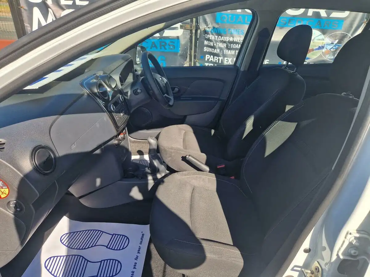 2017-dacia-sandero-10-sce-ambiance-big-13