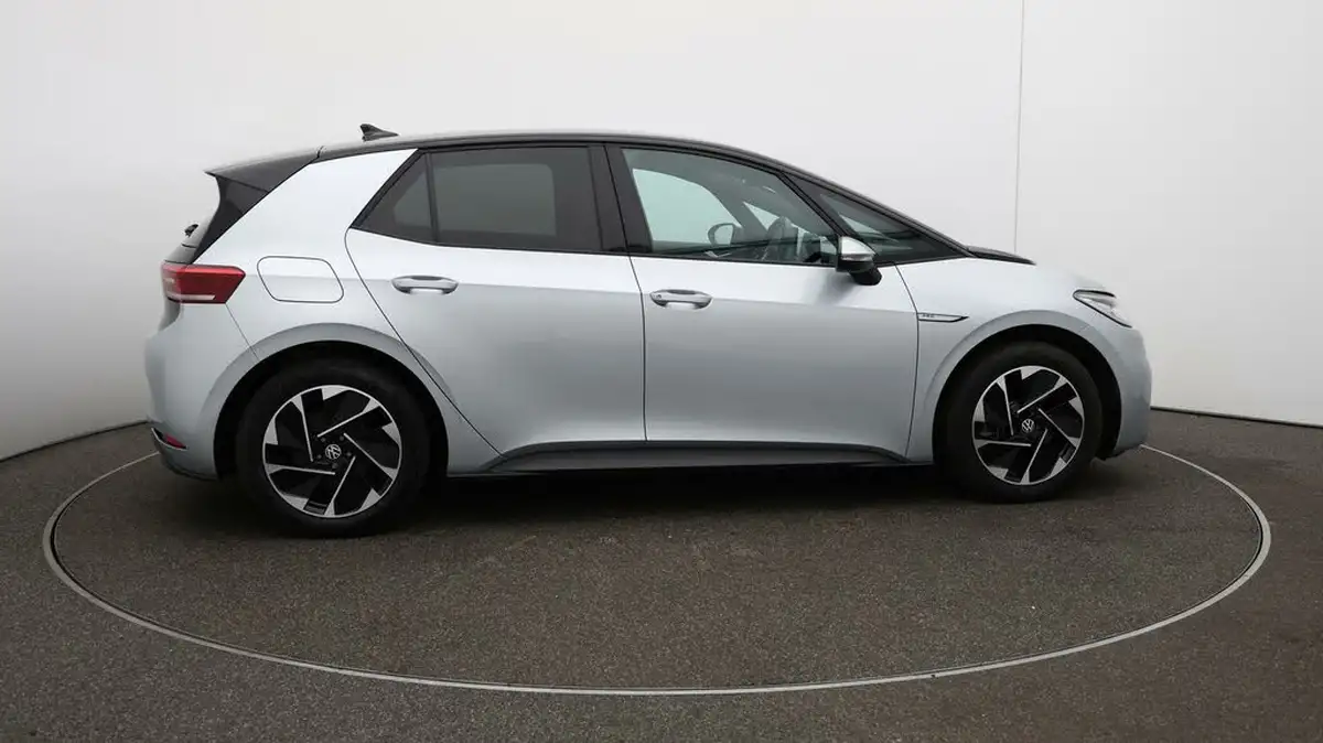 2022-volkswagen-id3-e-max-big-8
