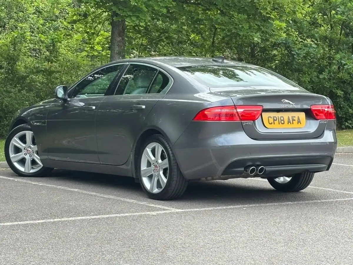 2018-jaguar-xe-20d-portfolio-180ps-1999cc-auto-big-3