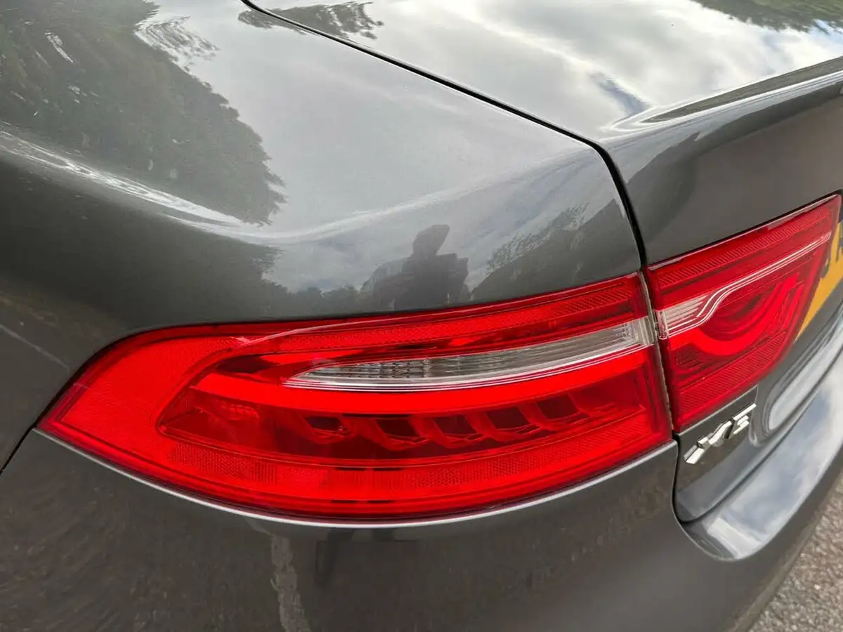 2018-jaguar-xe-20d-portfolio-180ps-1999cc-auto-big-27
