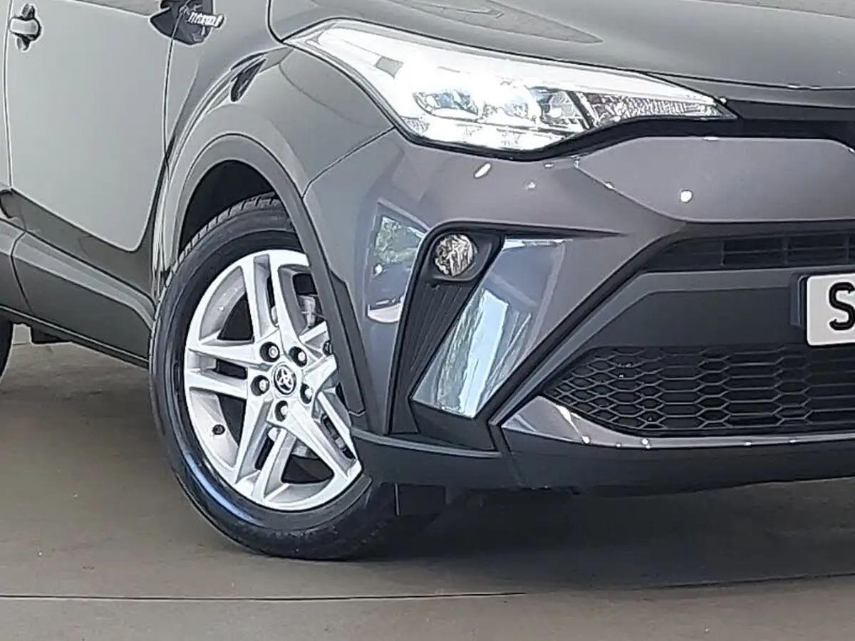 2022-toyota-c-hr-18-vvt-i-icon-big-8