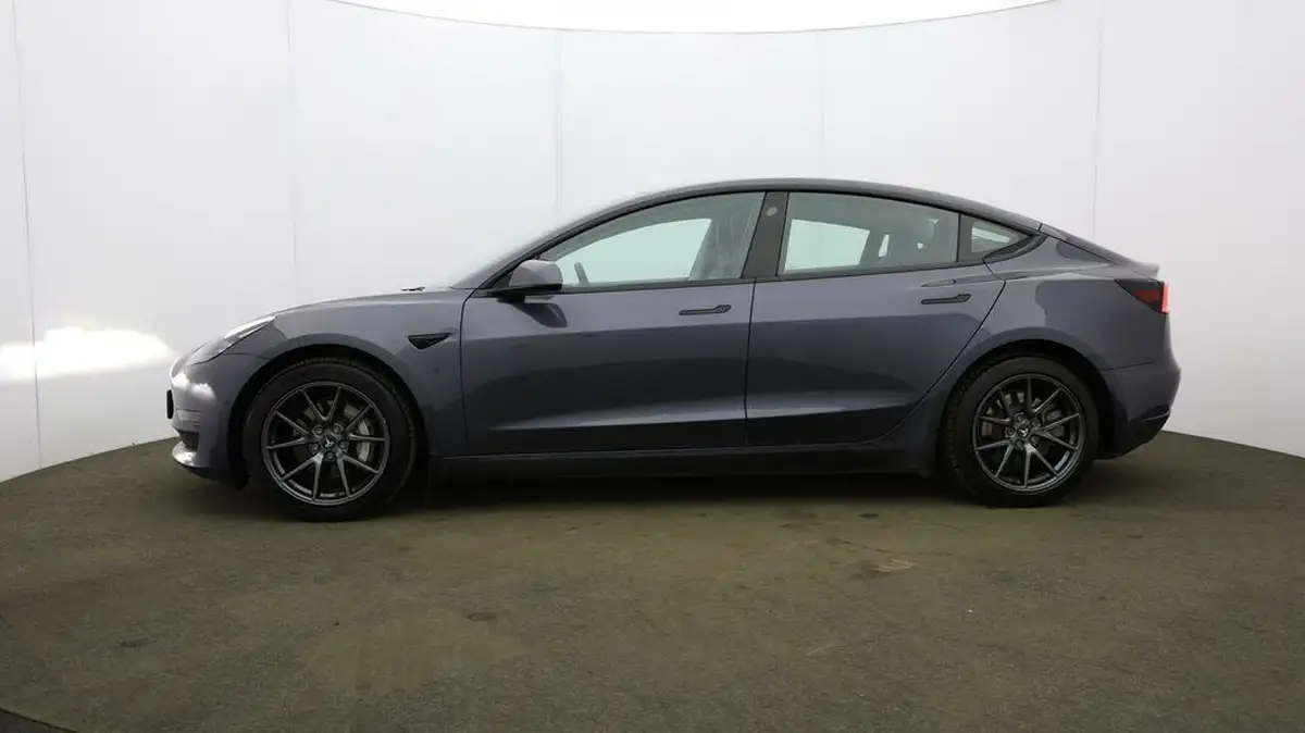 2021-tesla-model-3-e-long-range-awd-big-68