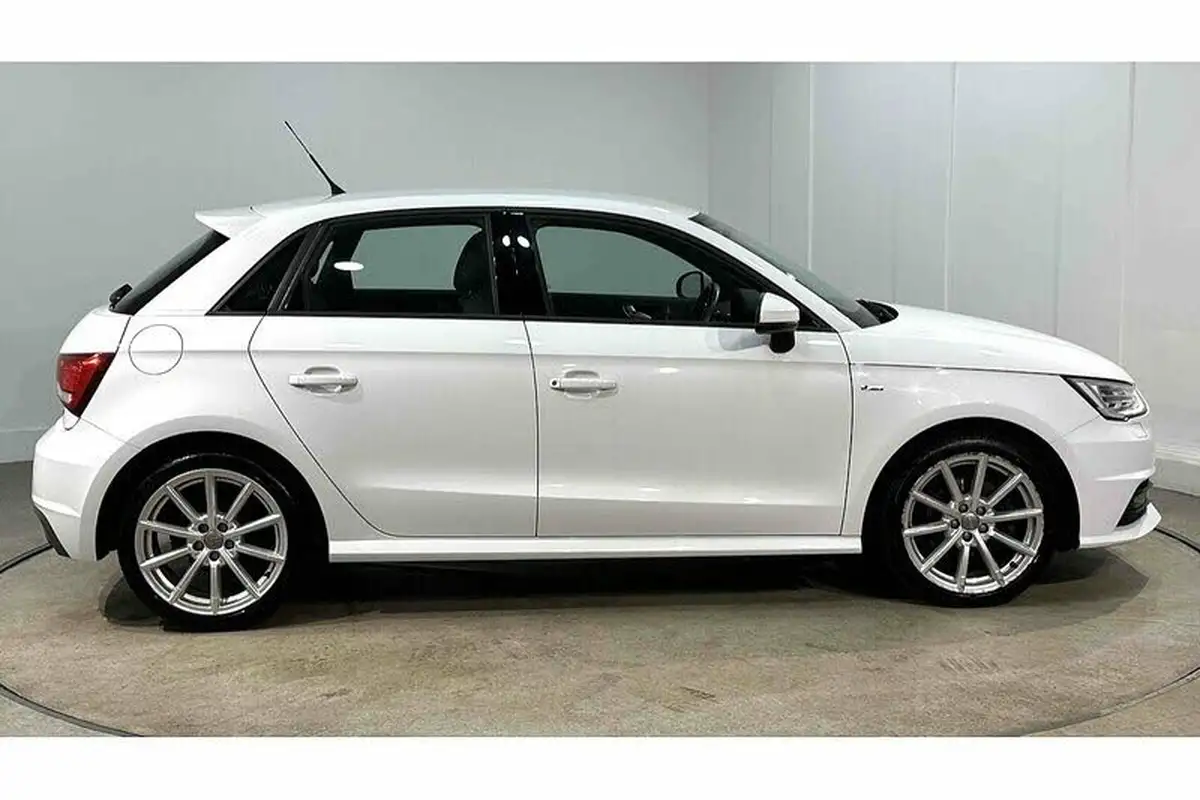 2018-audi-a1-14-tfsi-s-line-nav-125ps-sportback-5d-tronic-big-4