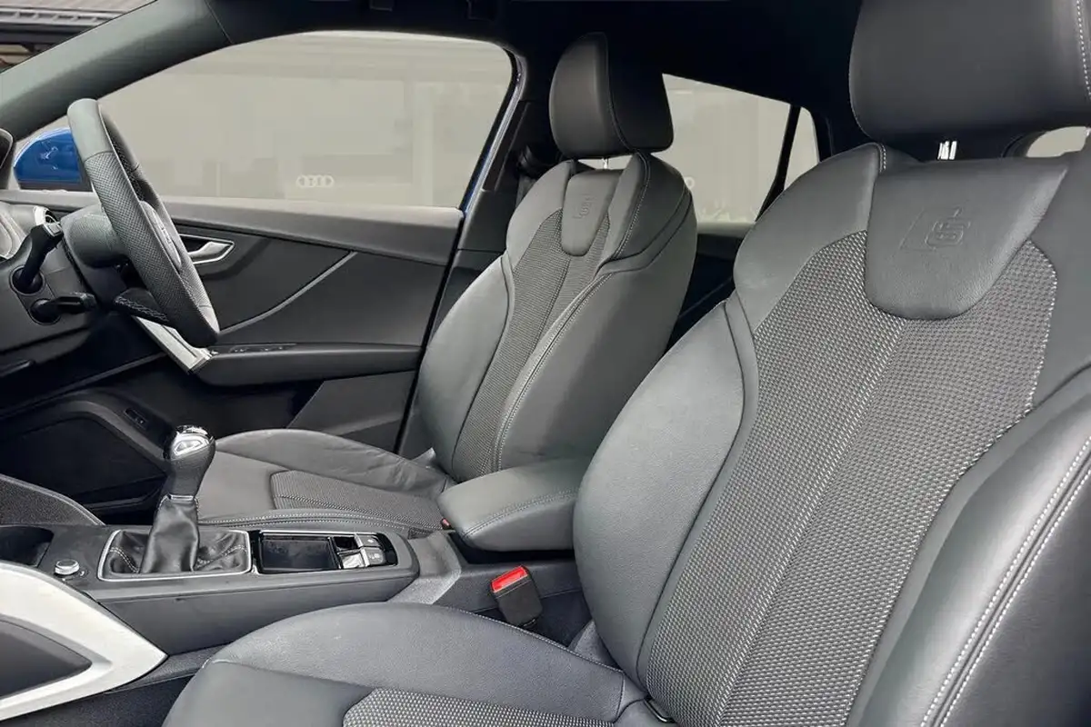 2025-audi-q2-15-35-tfsi-s-line-big-14