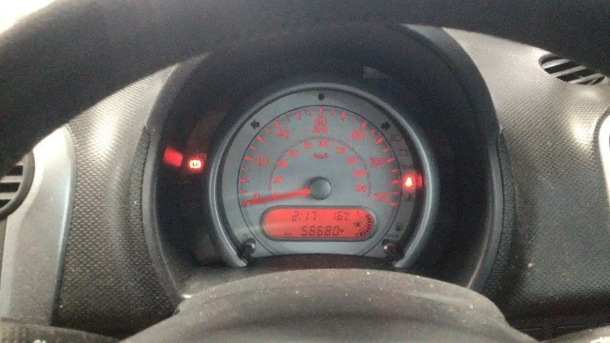 2011-suzuki-splash-10-sz3-big-4