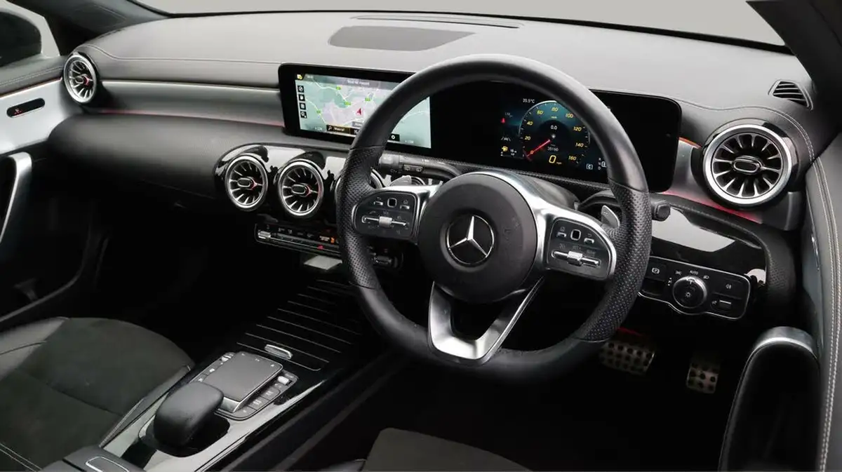 2022-mercedes-benz-a-class-13-a200-amg-line-edition-executive-hatchback-5d-big-9