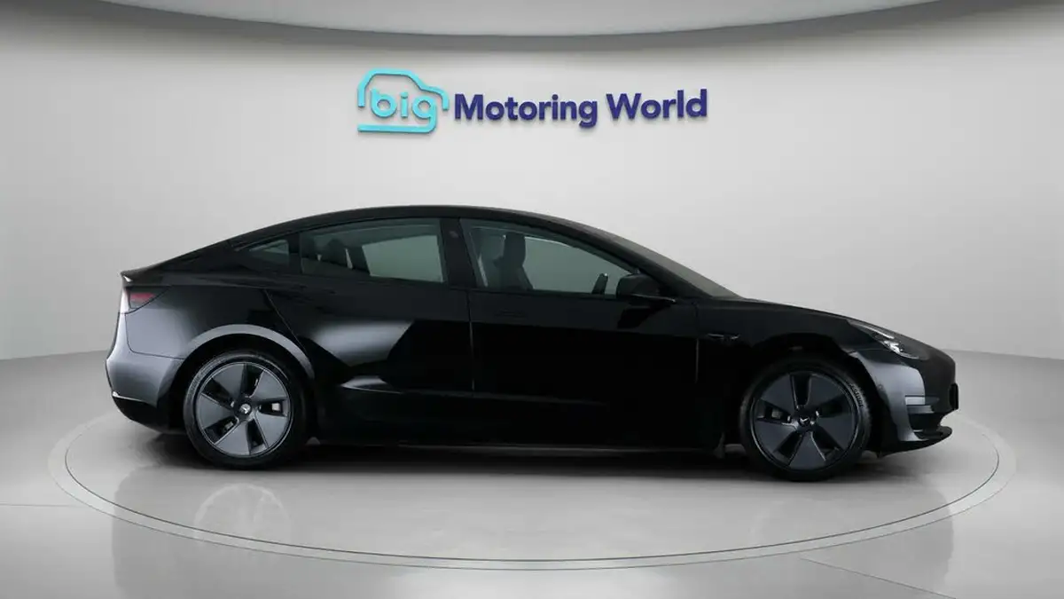 2021-tesla-model-3-e-long-range-4x4-big-8