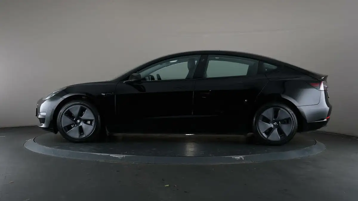 2021-tesla-model-3-e-long-range-4x4-big-36