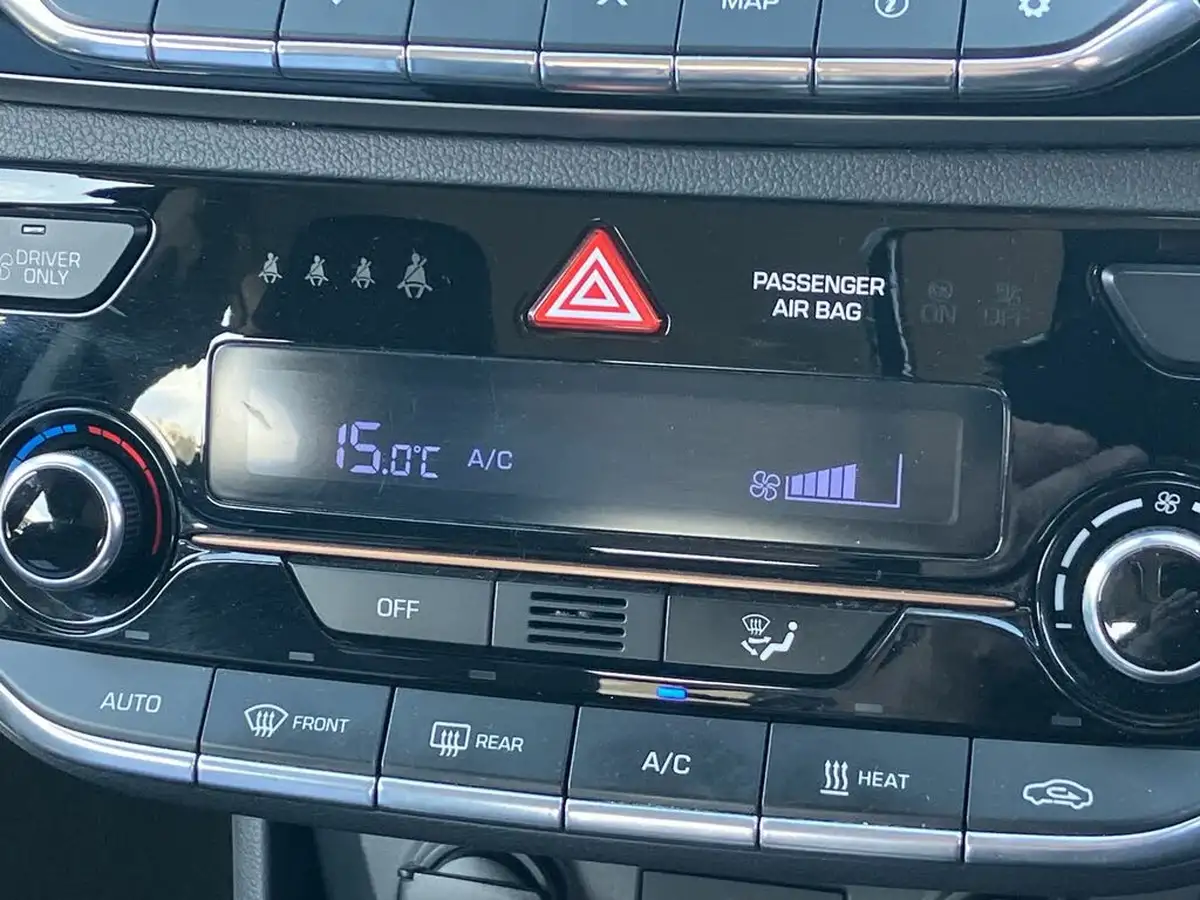 2018-hyundai-ioniq-e-premium-electric-big-13