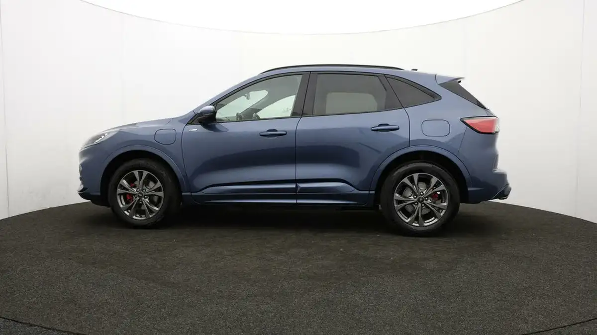 2022-ford-kuga-big-69