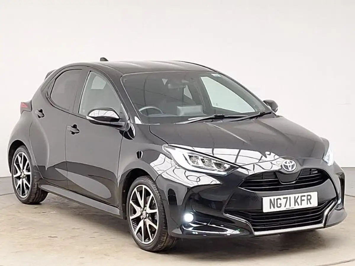 2022-toyota-yaris-15-vvt-i-dynamic-big-0
