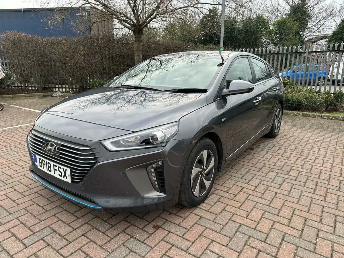 2018-hyundai-ioniq-16-gdi-premium-se-hybrid-big-7