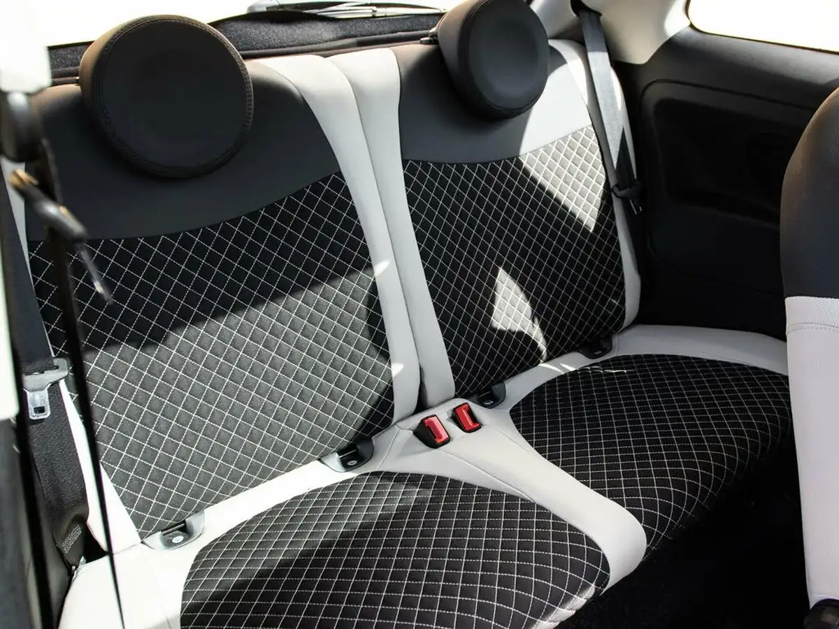 2021-fiat-500-10-dolcevita-big-32